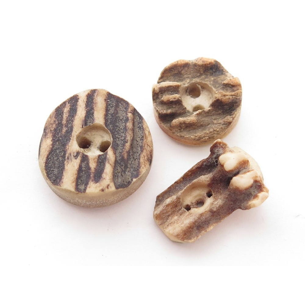 VINTAGE BUTTONS LOT OF 3  PIECES BEIGE AND BROWN COLORED‎ INTERESTING UNKNOWN